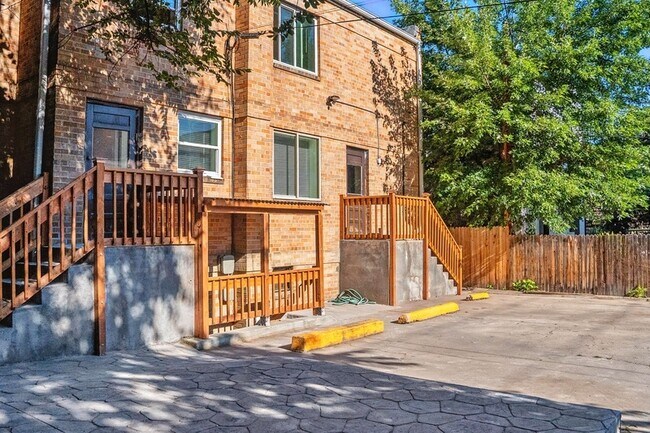 Building Photo - 1362 Lafayette St