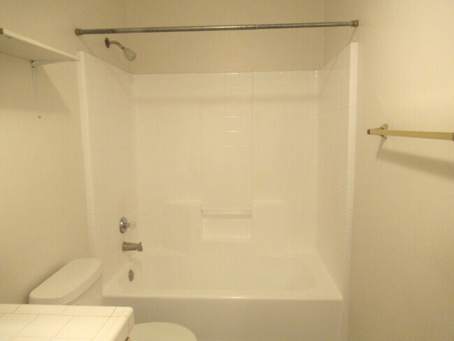 Building Photo - 29840 Landau Blvd