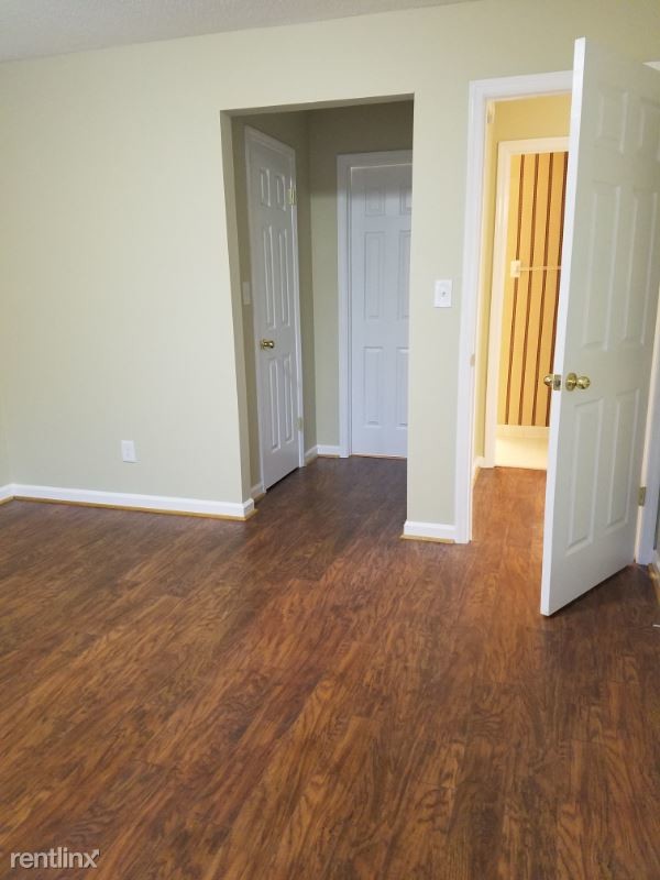 Building Photo - 1301 Marks Church Rd