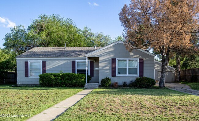 Primary Photo - 3213 30th St