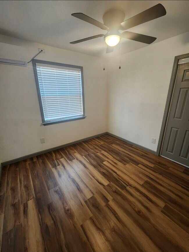 Building Photo - 4706 Bowie Dr