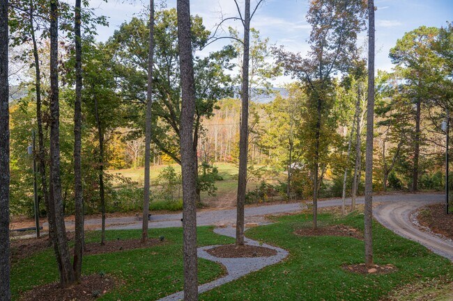 Building Photo - Large New Construction Rental - Old Fort