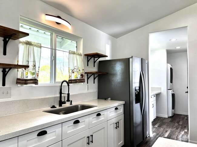 Building Photo - 16-2083-2083 Anthurium Dr