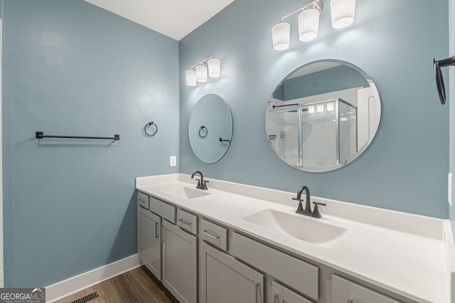 Building Photo - 1391 Cozy Ct. SE