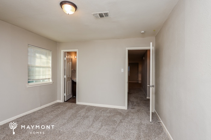 Building Photo - 1113 Westmoreland Dr