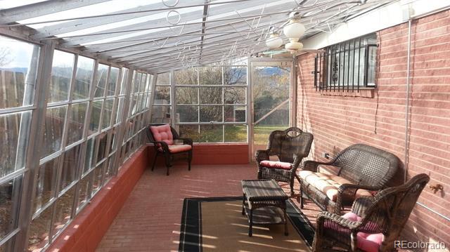 Building Photo - 33 Skyline Dr