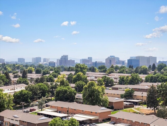 Building Photo - 9264 Mansfield Ave