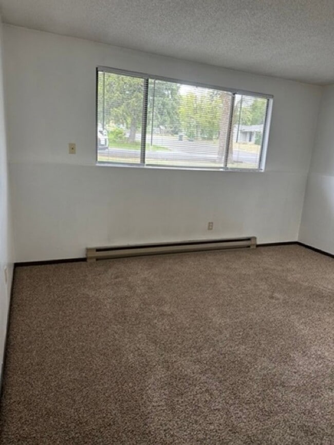 Building Photo - Downtown Cheney Duplex