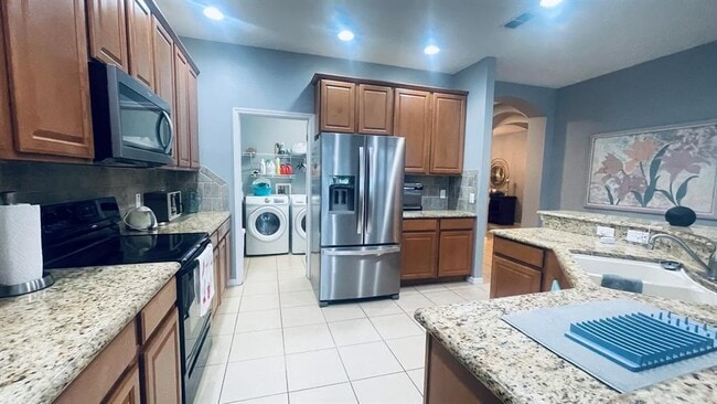 Building Photo - 8808 Abbey Leaf Ln