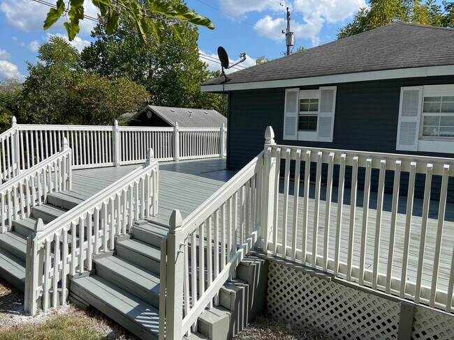 Building Photo - Single Family Home in Branson