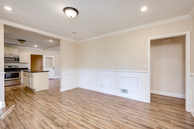 Building Photo - 111 Lehigh Ave