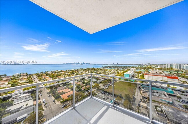 Building Photo - 7901 Hispanola Ave