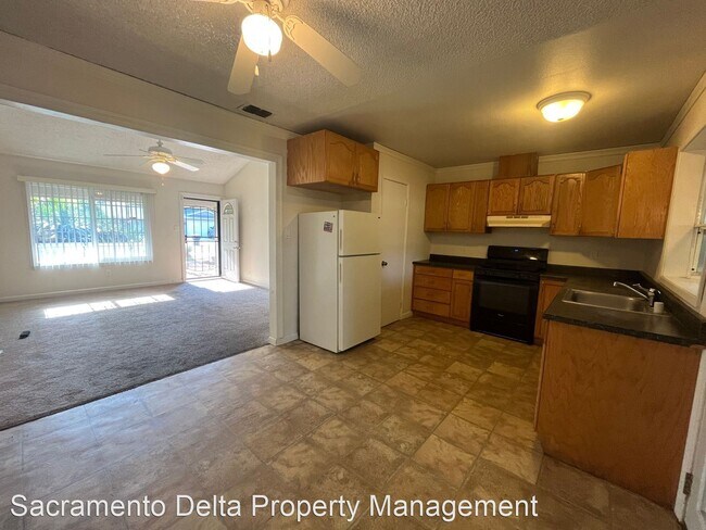 Building Photo - 3 br, 2 bath House - 2612 Coho Court