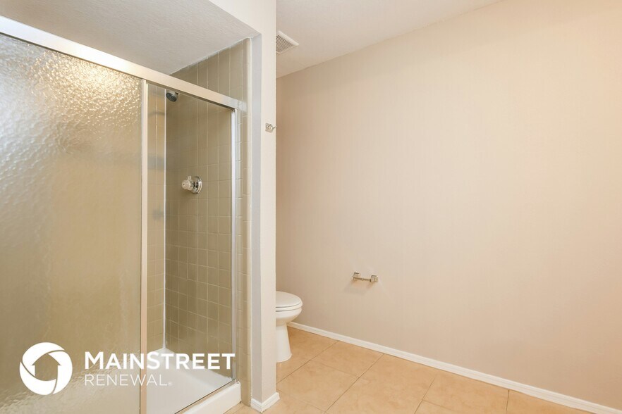 Building Photo - 1028 Eagle Dr