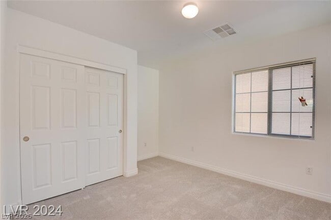 Building Photo - 4736 Killington St