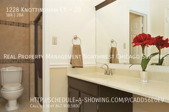 Building Photo - 1228 Knottingham Ct