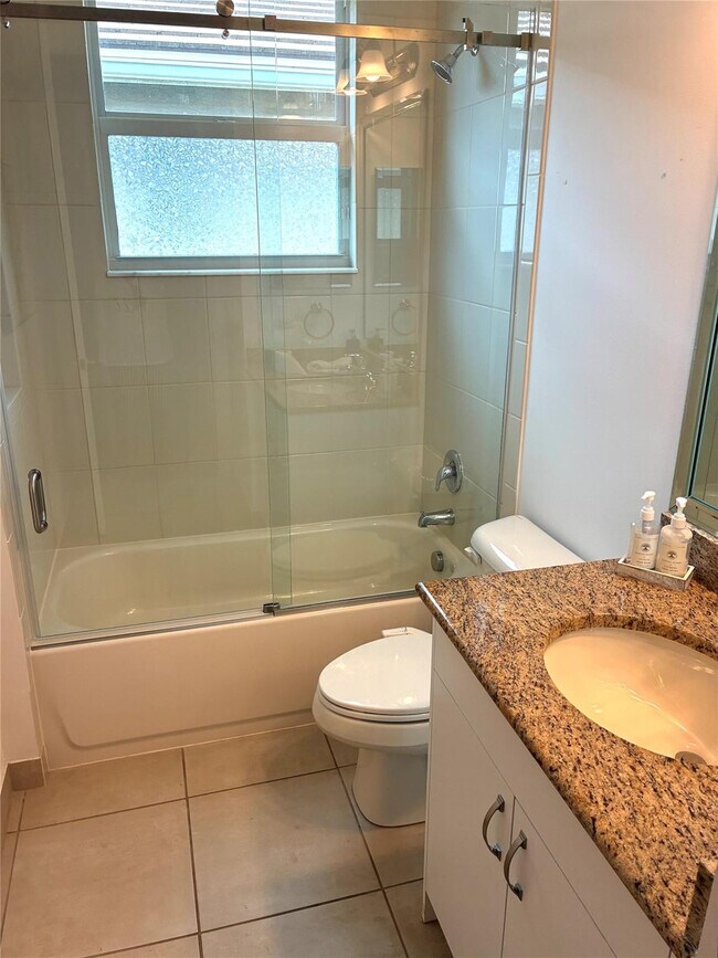 Building Photo - 11826 SW Brighton Falls Dr