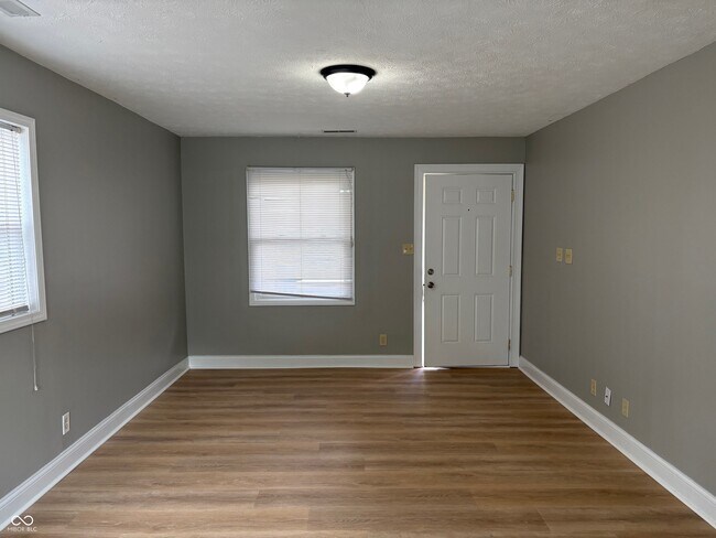 Building Photo - 8231 E 50th St