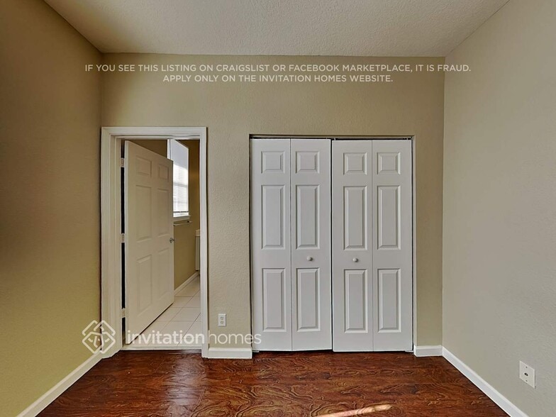 Building Photo - 156 Greenwich Cir