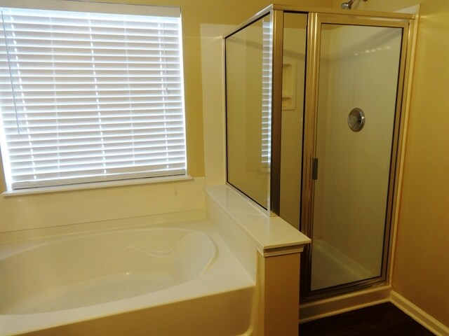 Building Photo - 418 Dovetail Cir