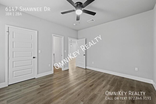 Building Photo - 6147 Shawnee Dr