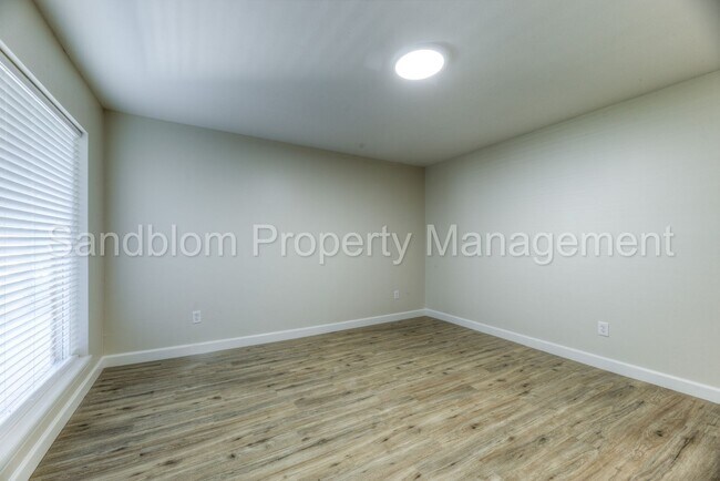 Building Photo - 7510 E 53rd Pl