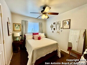 Building Photo - 122 Oak Valley Dr