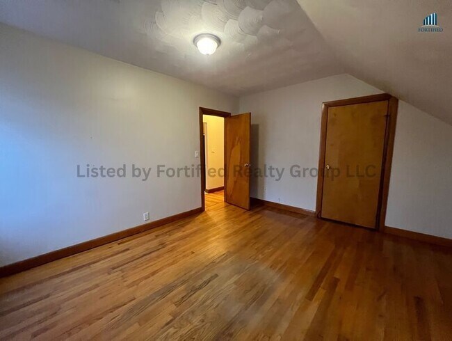 Building Photo - 455 Middle St