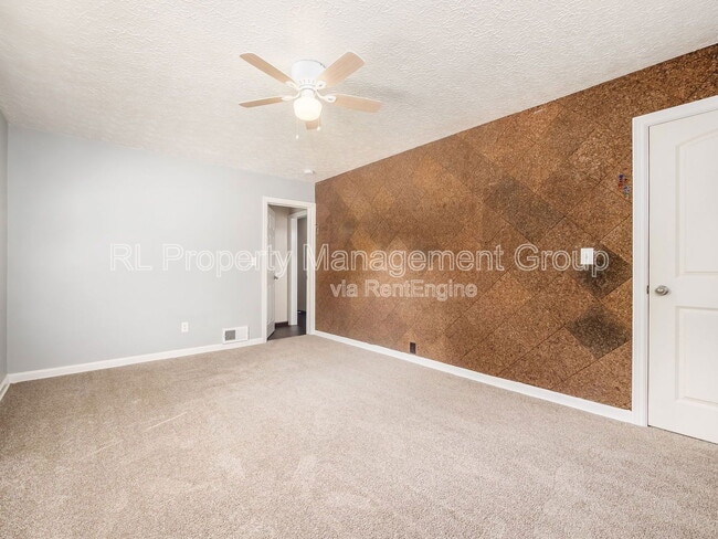 Building Photo - 2517 Minerva Lake Rd