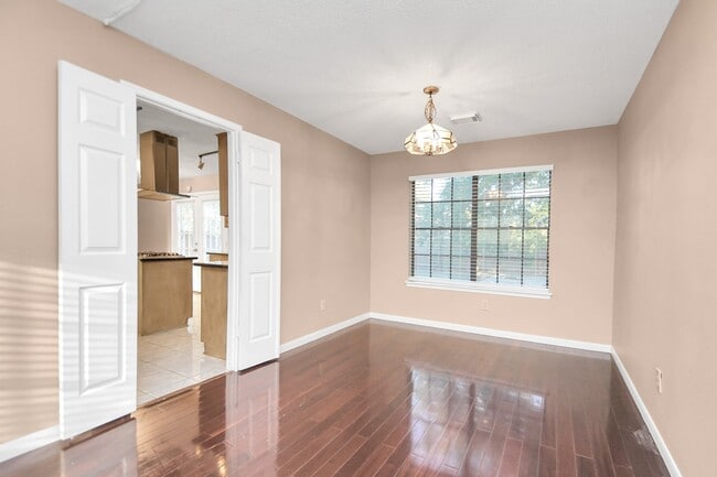 Building Photo - 8723 Rocky Valley Dr