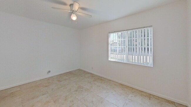 Building Photo - Beautiful  4+2 GRANADA HILLS HOME