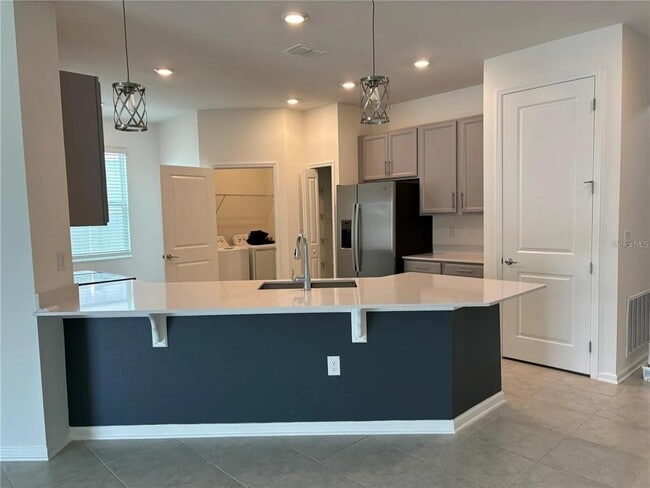 Building Photo - 1117 Saguaro St