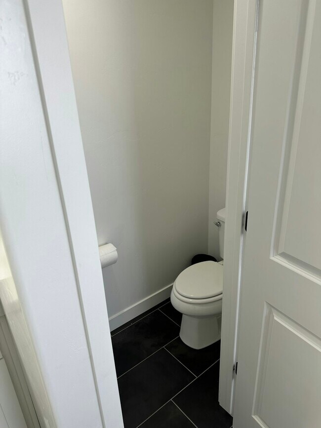 Building Photo - 3083 S Yellow Bill Dr