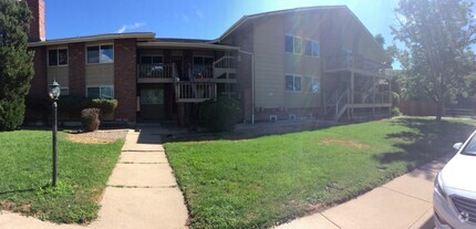 Building Photo - Secluded Spacious 1 Bedroom Garden Level A...
