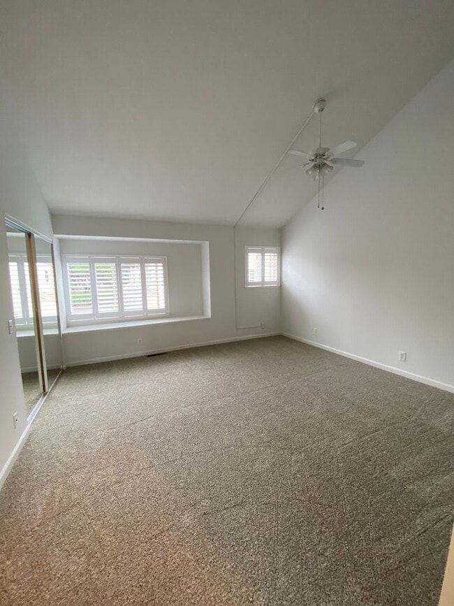 Building Photo - Cambrian 3 bed 2.5 bath townhouse available!