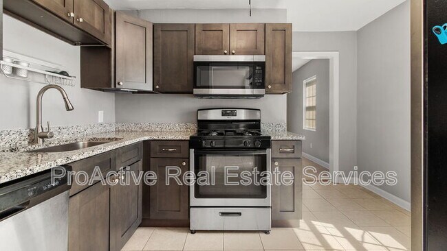 Building Photo - 1451 W Ocean View Ave