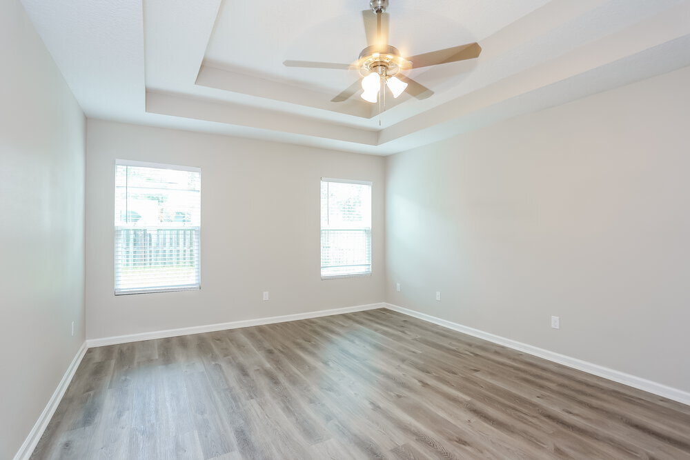 Building Photo - 15809 Canoe Creek Dr
