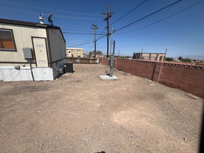 Building Photo - 203 Shoshone Ln