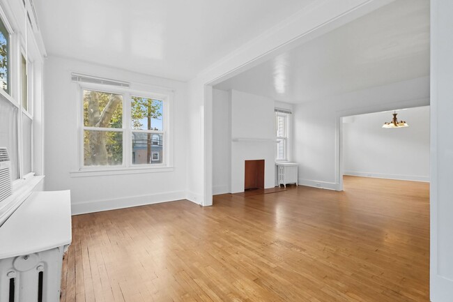 Building Photo - 6603-6603 Woodwell St