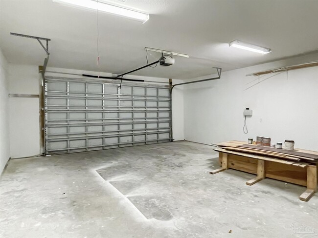 Building Photo - 16601 Egret Cir