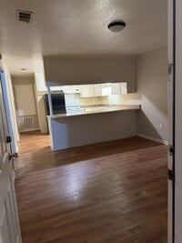 Building Photo - 125 West 9th Ave