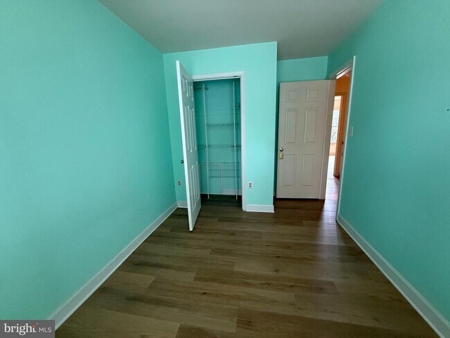 Building Photo - 58 Drumcastle Ct
