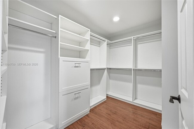 Building Photo - 21944 Town Pl Dr