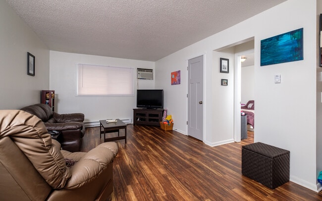 Building Photo - Ballard LLC