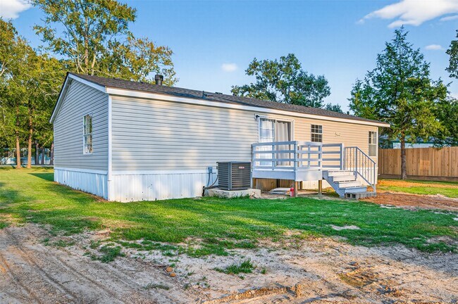 Building Photo - 19140 Ranchcrest Dr