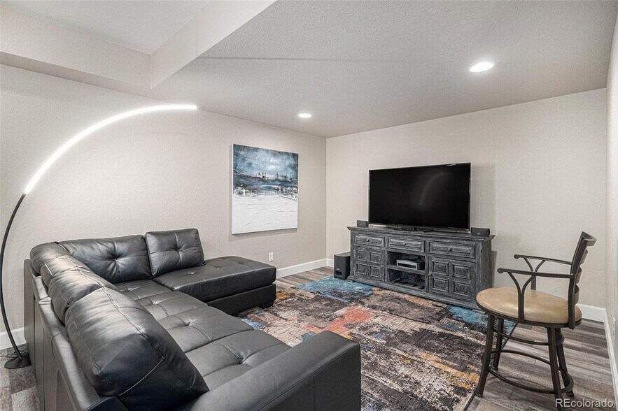 Building Photo - 1170 McMurdo Cir