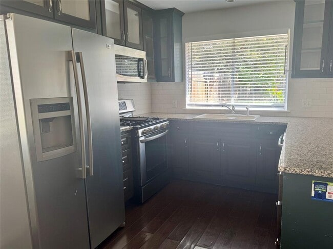 Building Photo - 7315 Lunar Dr