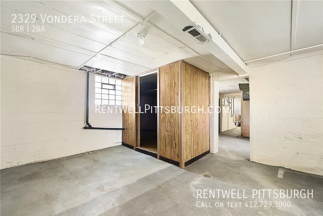 Building Photo - 2329 Vondera St