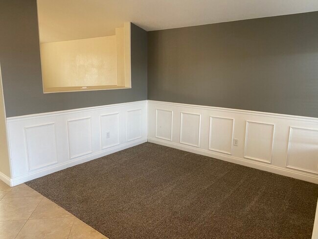 Building Photo - 1165 S Red Rock Ct