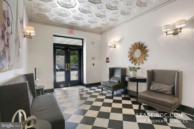 Building Photo - 1133 13th St NW